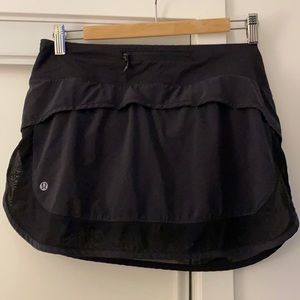 Black Lululemon Run Skirt. Size 8. Great condition.